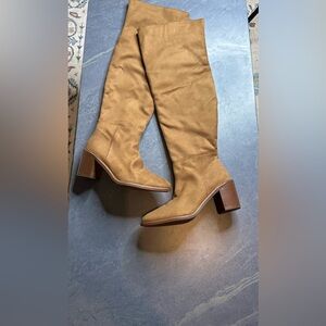 Seychelles pointed toe suede knee high block heel boots- size 9 New without tags